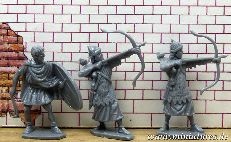 Roman Auxiliary Infantry Slinger, and Eastern Archers, 1:72 Zvezda 8052.