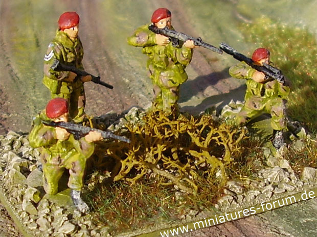 NATO Paratroopers, 1:76 Matchbox 5009.