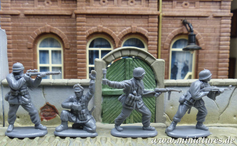 German Infantry, 1:72 Revell 02502.