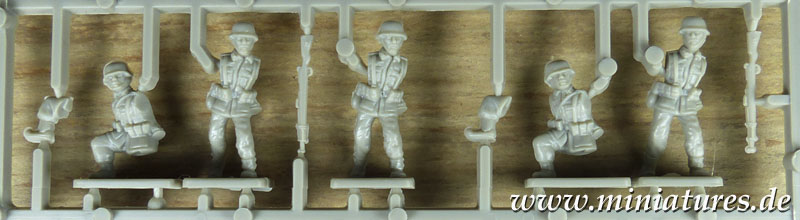 German Infantry, 1943–1945, 1:72 Valiant VM002.