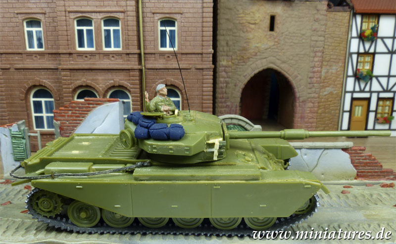 F.V. 4007 Centurion Mk 8/2 Main Battle Tank, 1:76 Model Kit Airfix 02307.