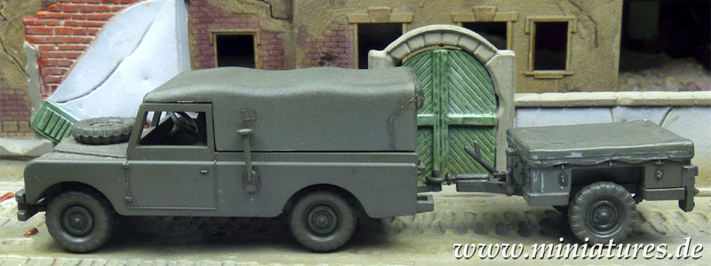 F.V. 18061, Land Rover L.W.B.