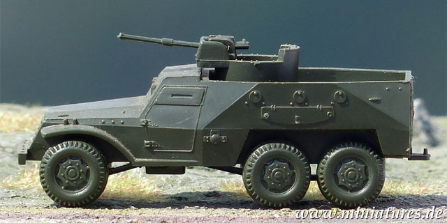BTR-152A with ZPTU-2 twin Anti-Aircraft Gun, 1:100 Roskopf 12.