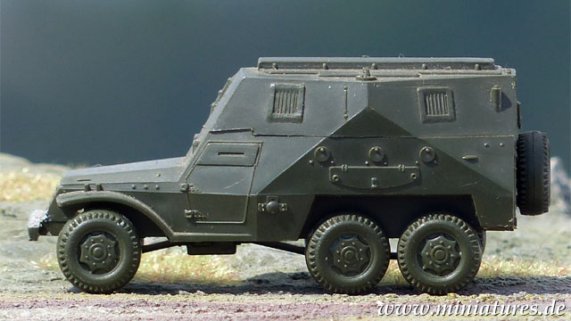 BTR-152S Armoured Command Post, 1:100 Roskopf 13.