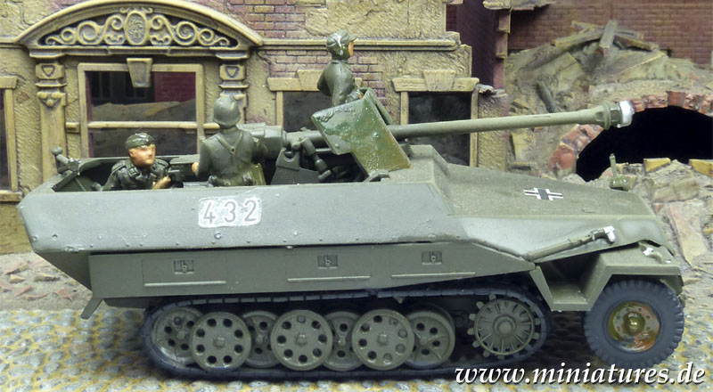 7.5 cm PaK 40 auf Sfl. Sd.Kfz. 251/22 Ausf. D Pakwagen.