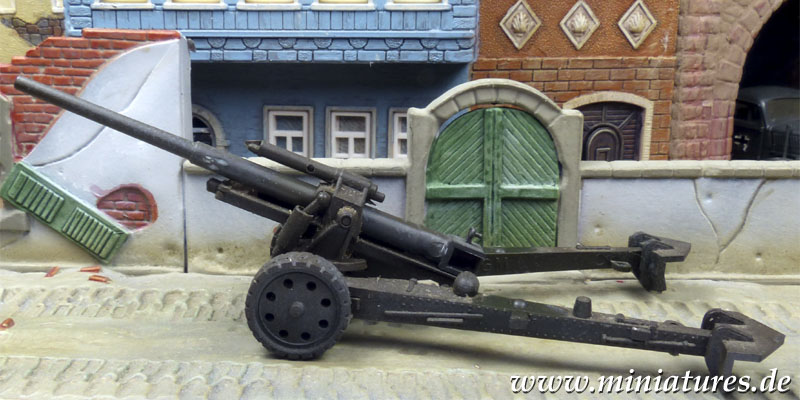 Heavy 10 cm Cannon 18.